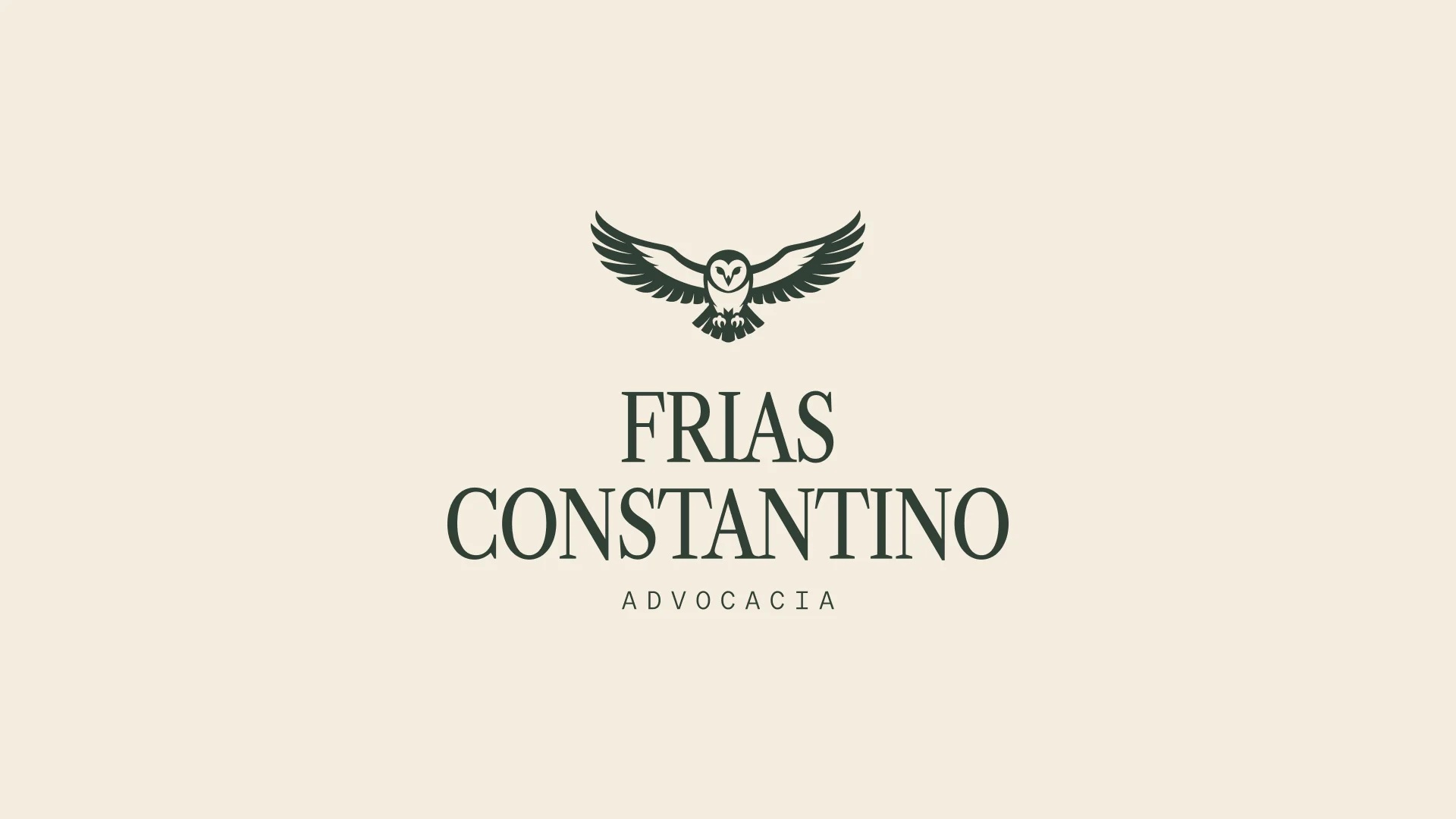 Vertical signature with the owl in flight above the Frias Constantino Advocacia name